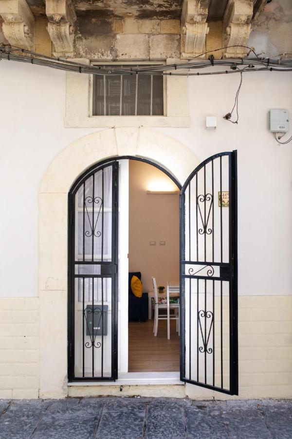 Casuzza Di Bru Apartment Syracuse Bagian luar foto